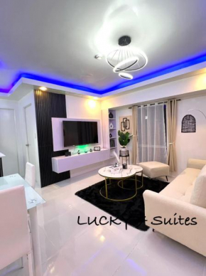 LUCKY 7 suites